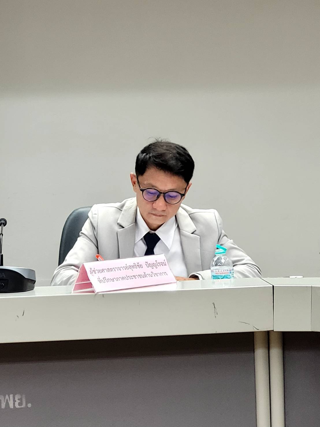 title - หัวหน้าผู้ตรวจราชการ ส.ป.ก. เข้าร่วมประชุมตรวจติดตามความก้าวหน้าผลการดำเนินงานตามแผนการตรวจราชการของผู้ตรวจราชการกระทรวงเกษตรและสหกรณ์ ประจำปีงบประมาณ พ.ศ. 2569 รอบที่ 2 จังหวัดพะเยา